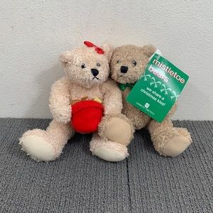 American Greetings Mistletoe Bears Plush Teddy We Share a Christmas Kiss NWT